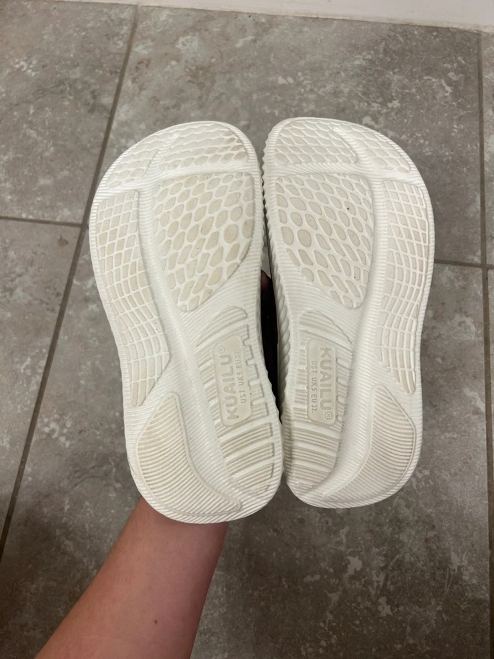 KuaiLu Womens Recovery Sandals Size 7